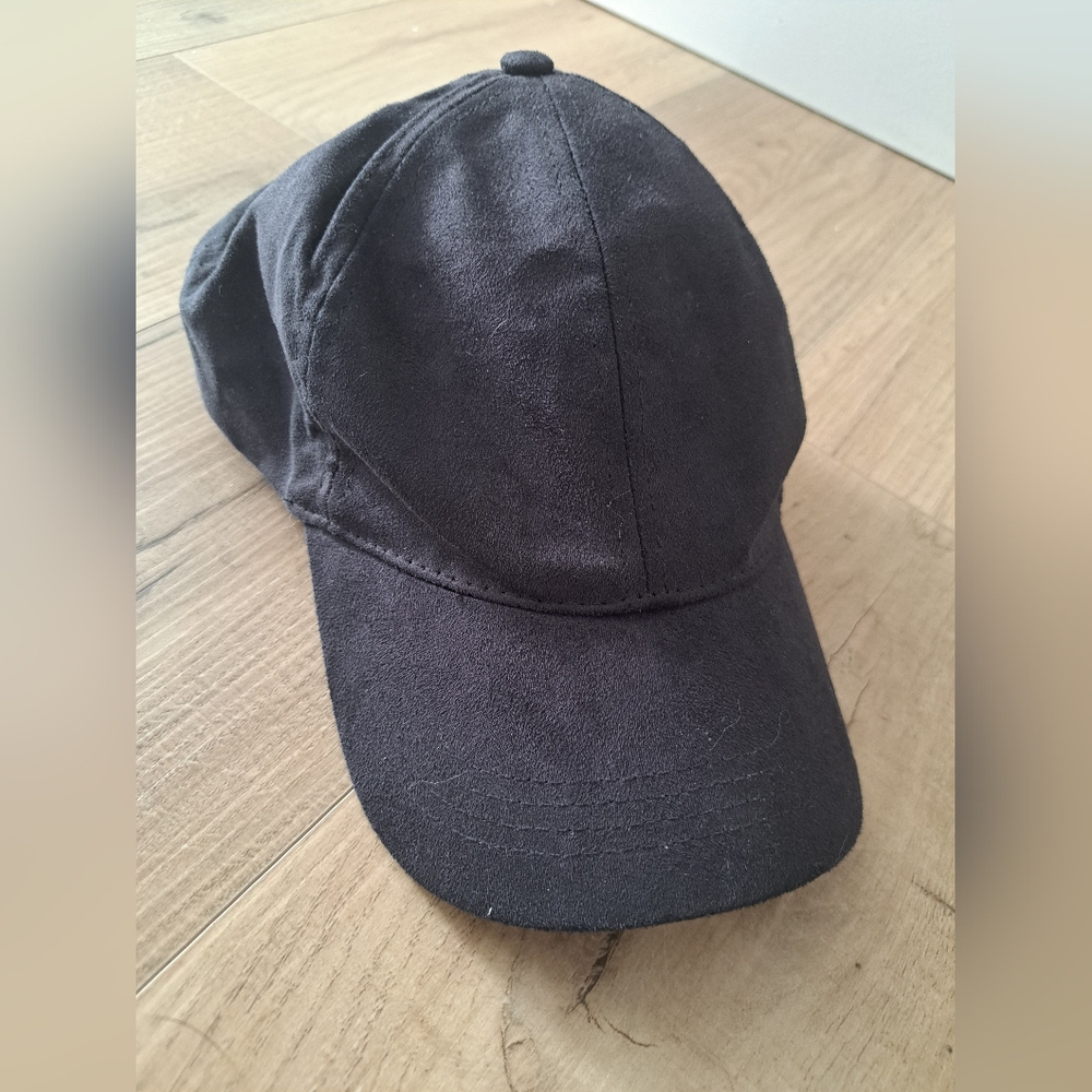 Zara Man Hat